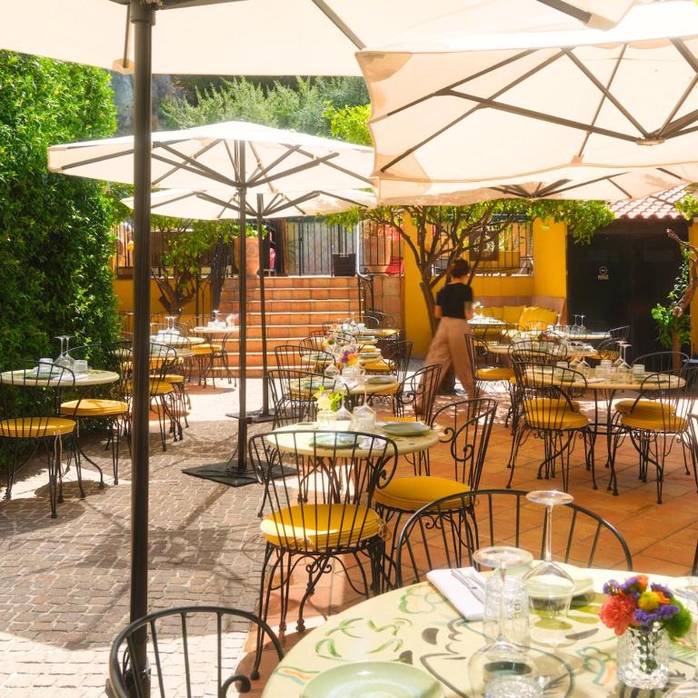 Hôtel La Pérouse Nice Baie des Anges - Resim 15