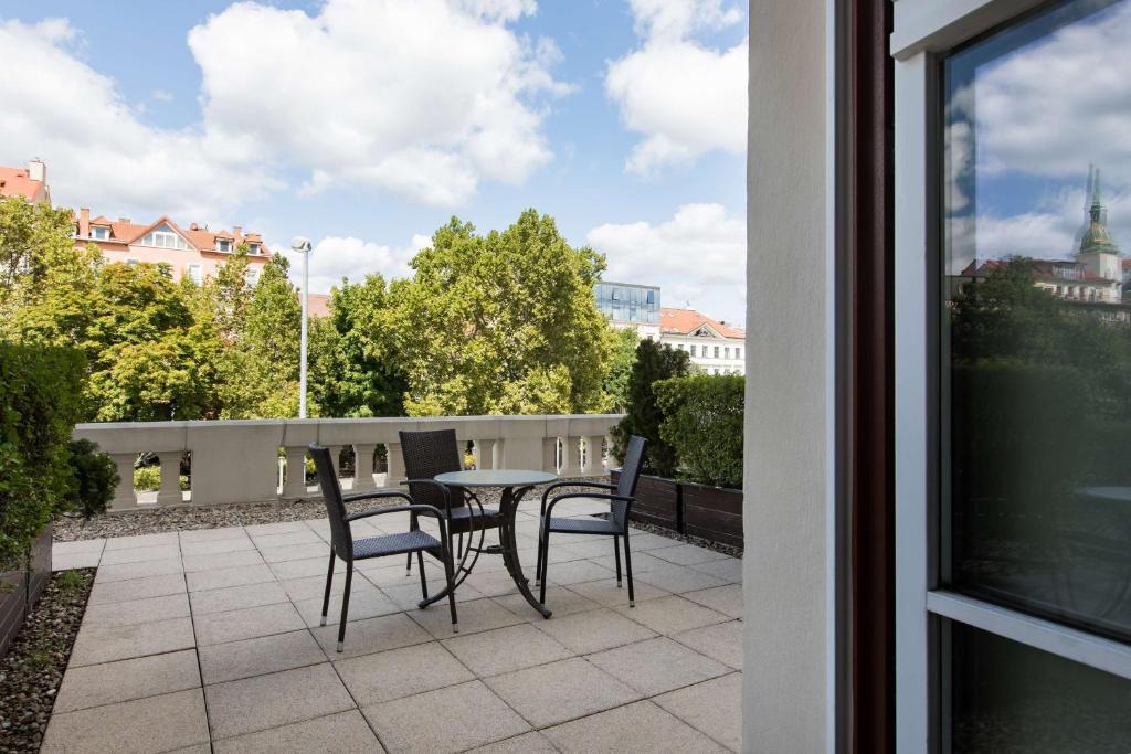 
Premium Room with Terrace and View
