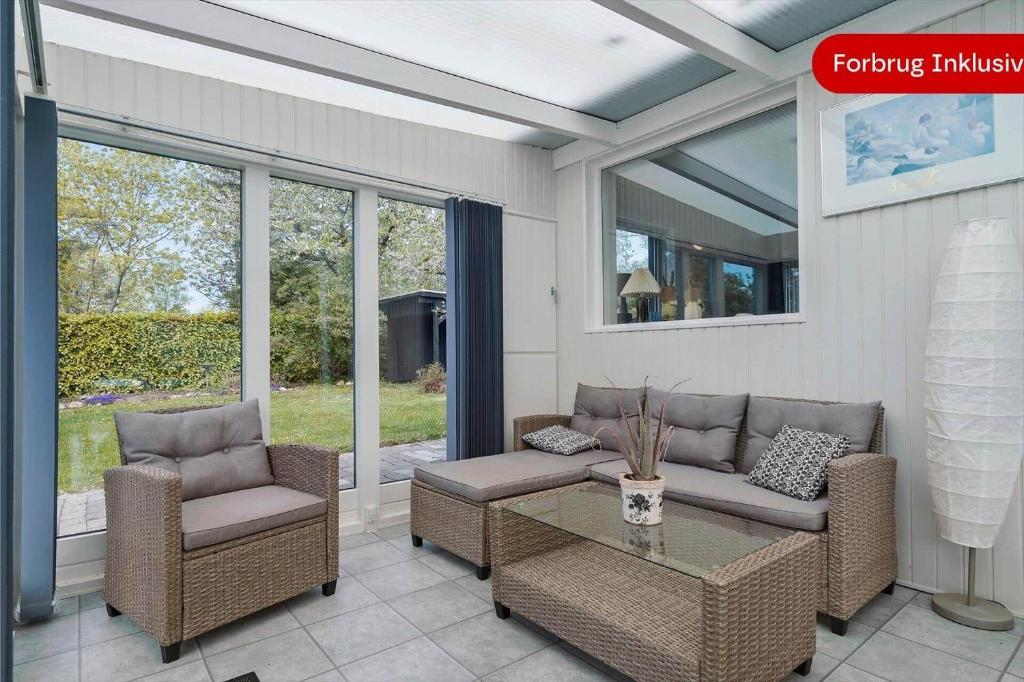 Posezení v ubytování 1472-N-Hundested-Bavnevejen-30