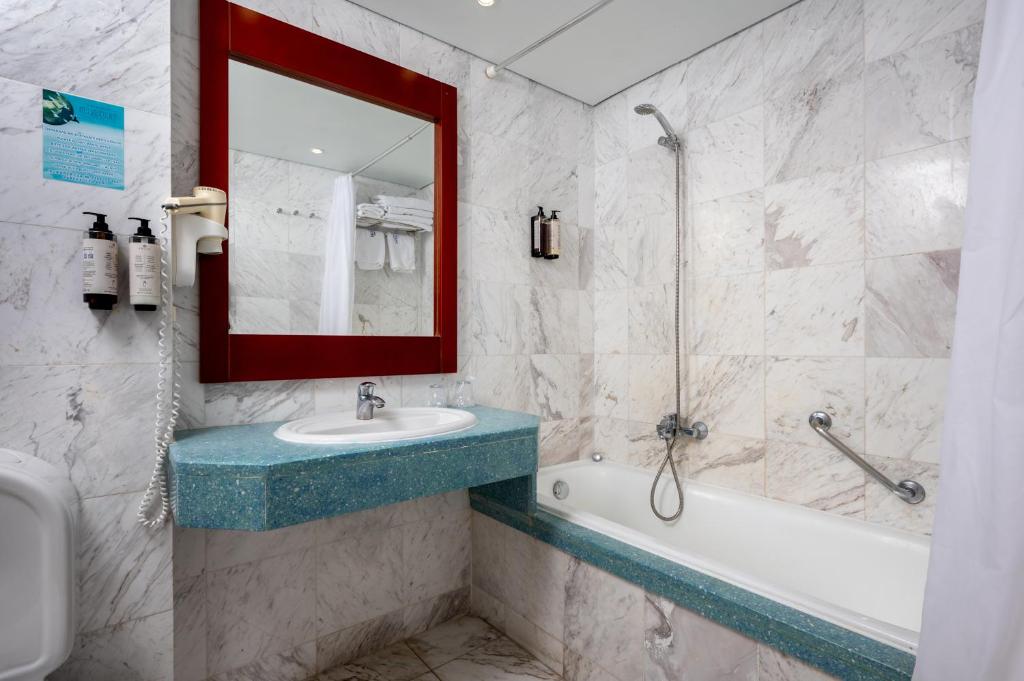 Royal & Imperial Belvedere Resort - 4