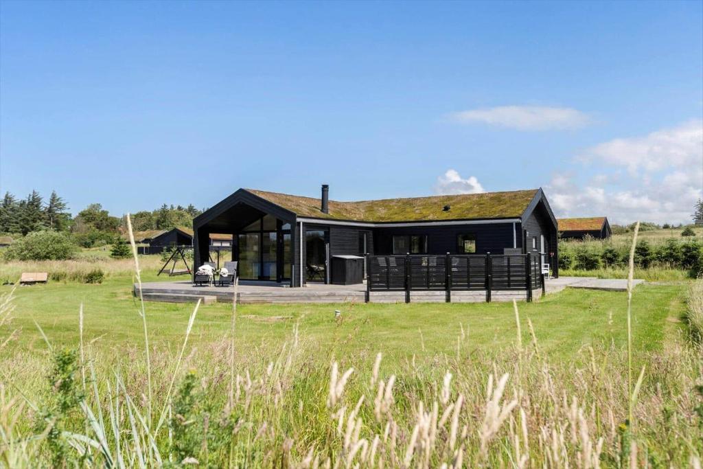 Το κτήριο όπου στεγάζεται  η παραθεριστική κατοικία