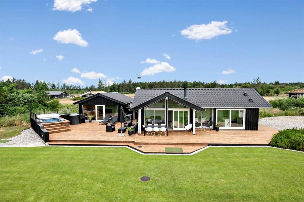 Κήπος έξω από το BL425-Saltum-Tippen-22