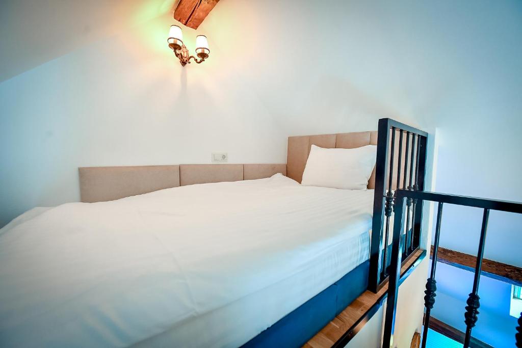 Casa Baritiu M - Resim 18