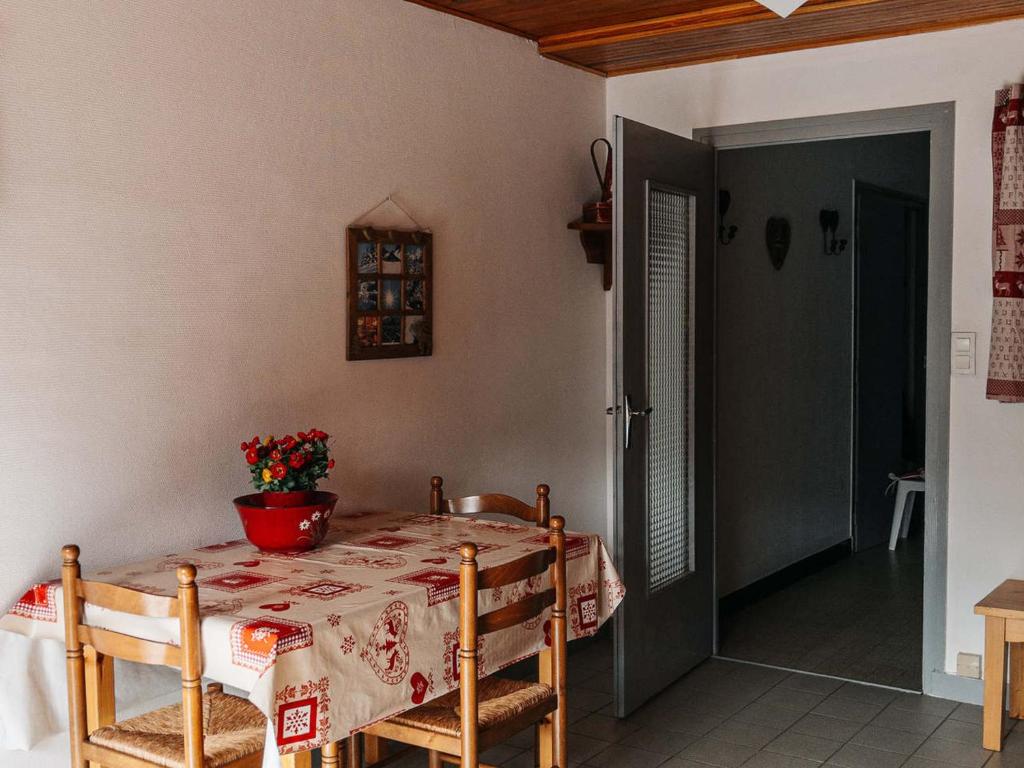 Studio 2 pers. Sud avec balcon à Valloire - FR-1-263-53 - Studio