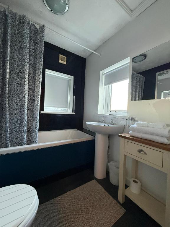 Sids restaurant and bar with rooms - Resim 8