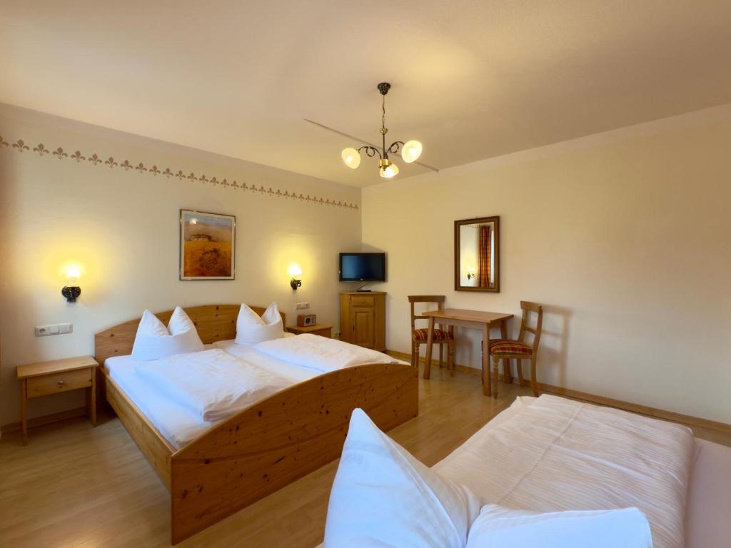 Hotel Forsthaus Oberau - Dreibettzimmer