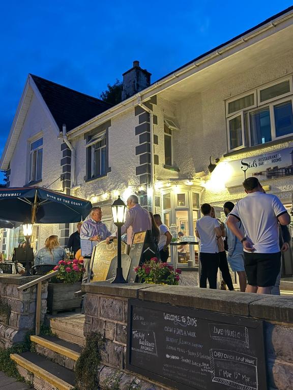 Sids restaurant and bar with rooms - Resim 10