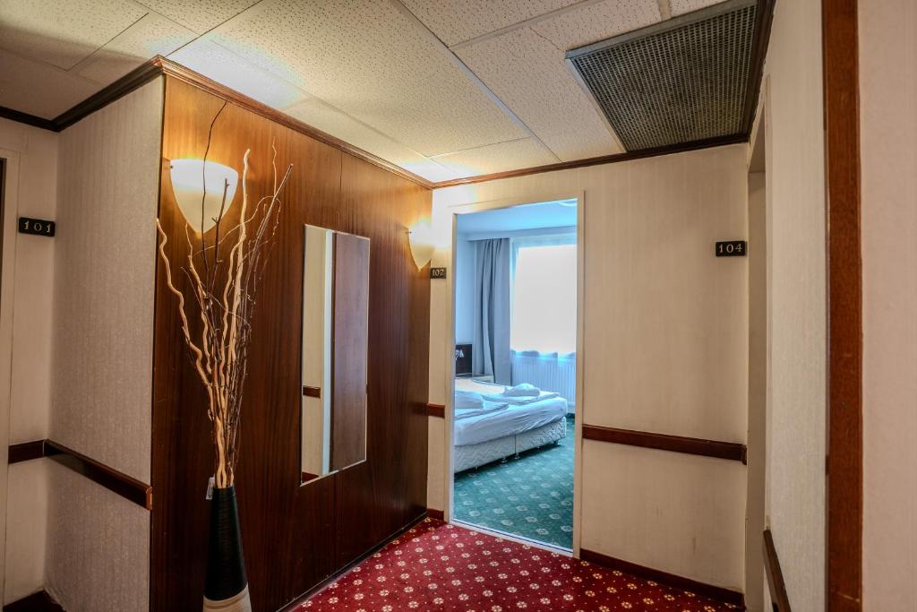 Hotel Attaché l contactless check-in - Resim 40