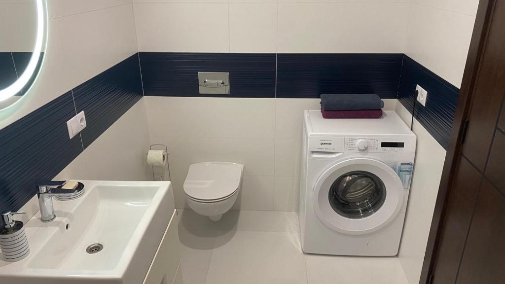 ObolonSky apartament on Obolon- ліфт та тепло без світла резевне живлення фото 6