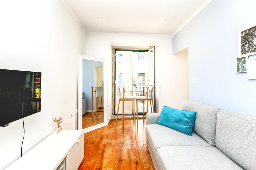 Charming 1 Bedroom Apartment in Mouraria Heart of Historic Lisbon