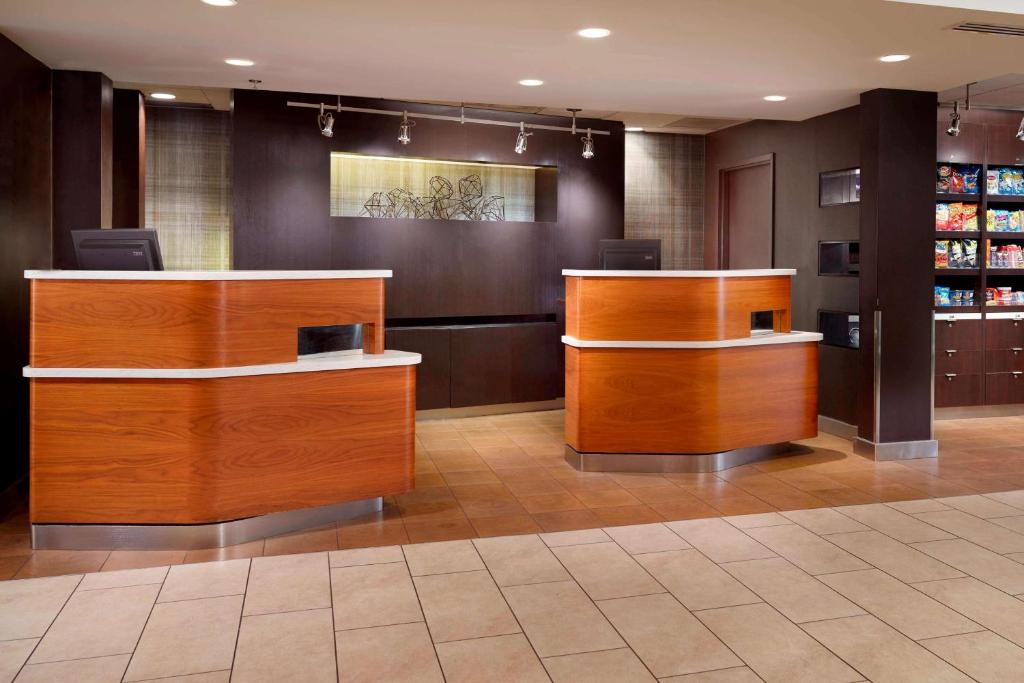 Sonesta Select Atlanta Airport North photo