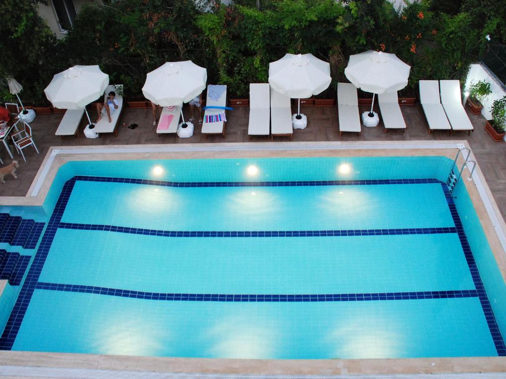 The swimming pool at or close to Elegance Hotel Kemer