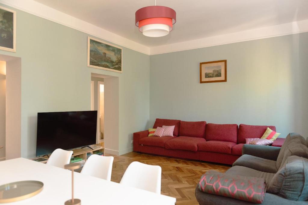 Tiber Luxury Apartment