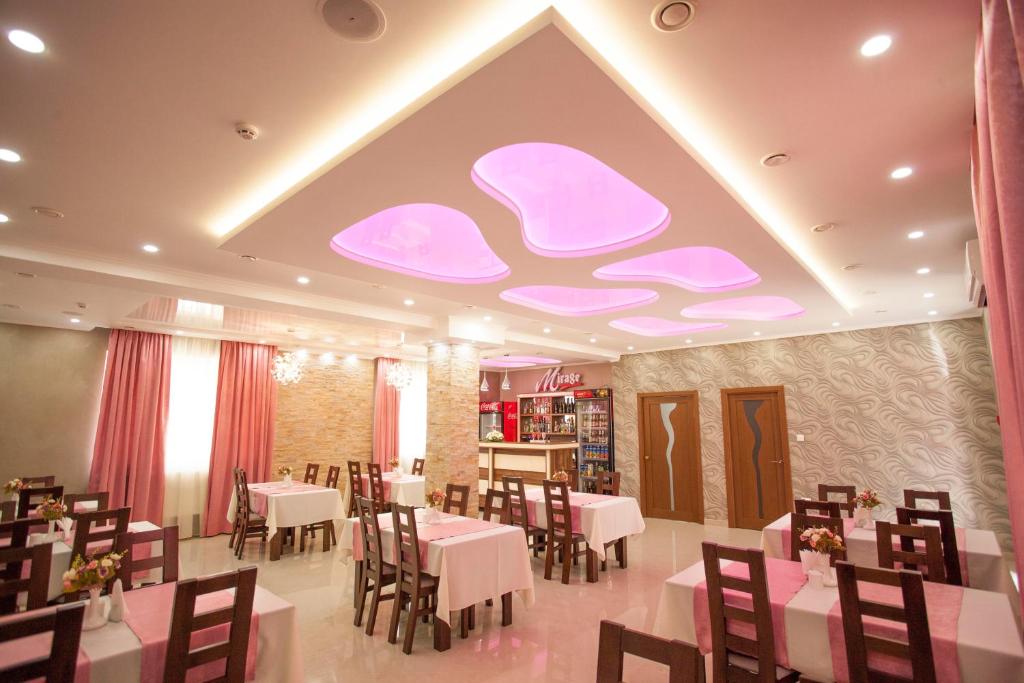 Restaurace v ubytování Mirage Hotel