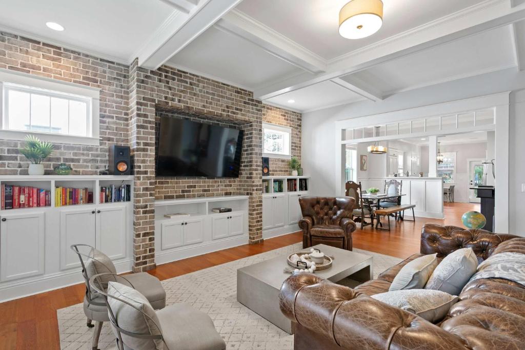 Køkken eller tekøkken på Sunset Bungalow with hot tub - 6ppl