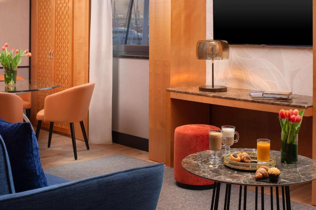 NH Collection Genova Marina - Resim 28