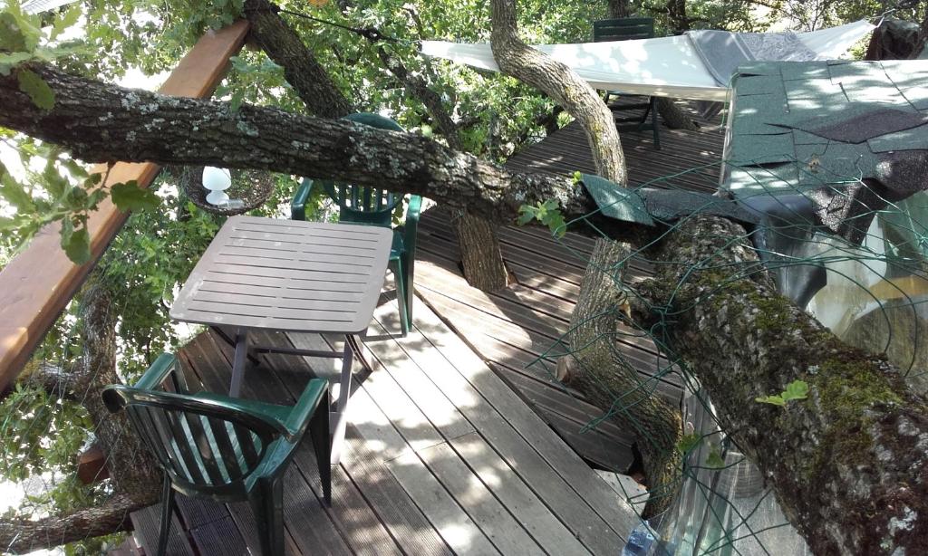 Fotografie z fotogalerie ubytování B&B La Cabane Insolite v destinaci Monès