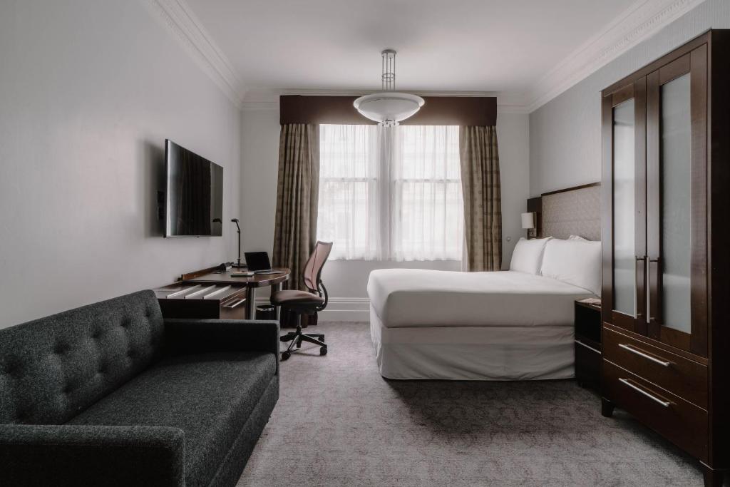 The Grand at Trafalgar Square - 