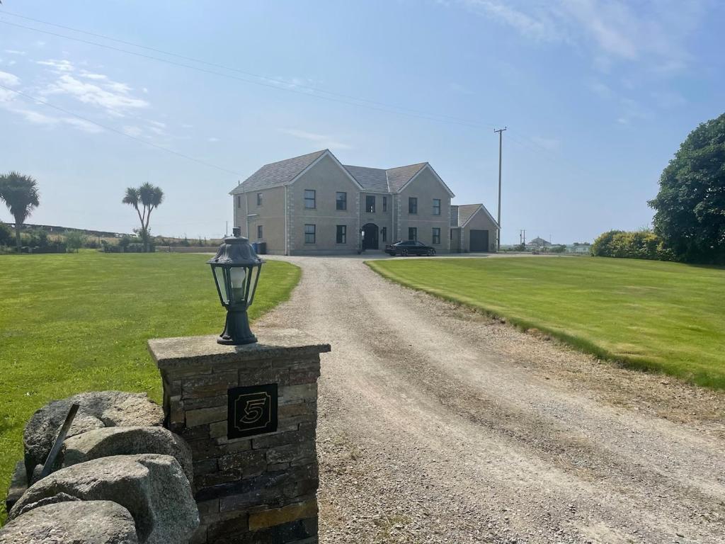 Budova, kde se prázdninový dům nachází