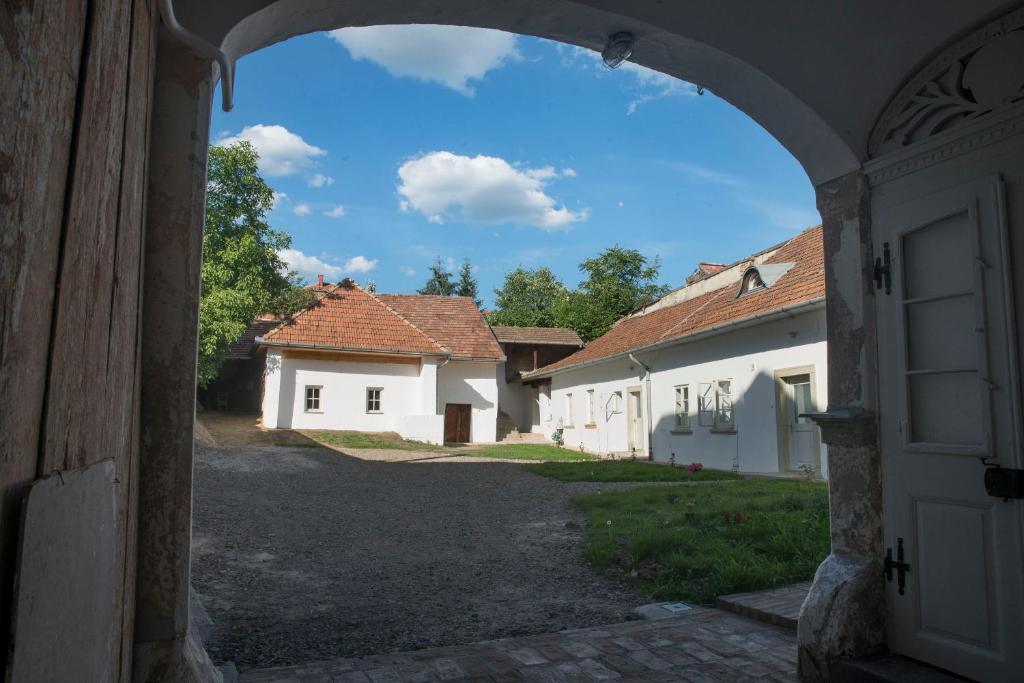 Budova, v ktorej sa apartmán nachádza