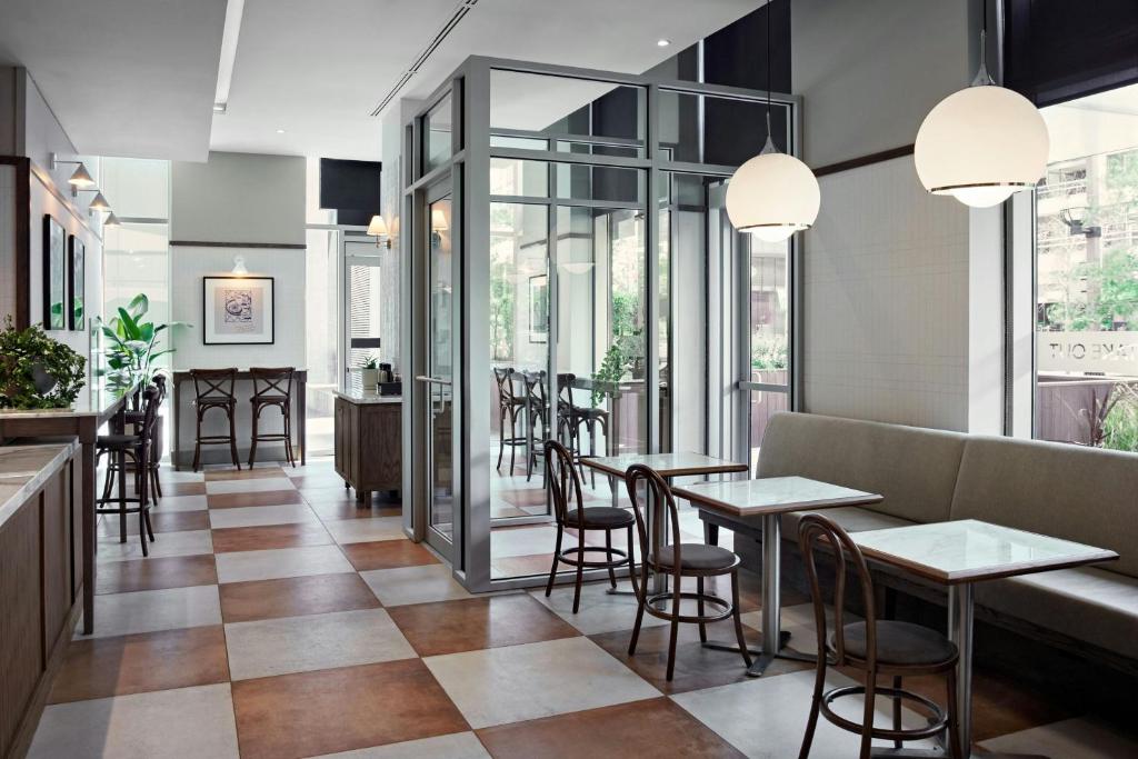 Delta Hotels by Marriott Toronto photo