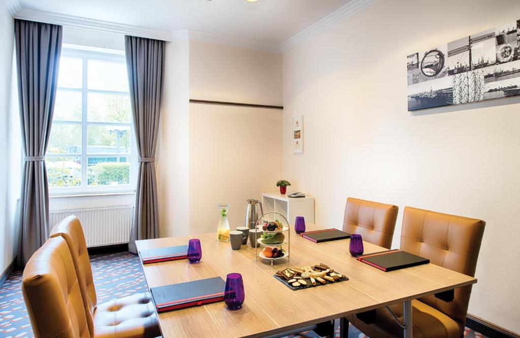 Leonardo Hotel Hamburg Stillhorn - Resim 39