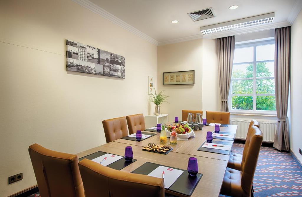 Leonardo Hotel Hamburg Stillhorn - Resim 38