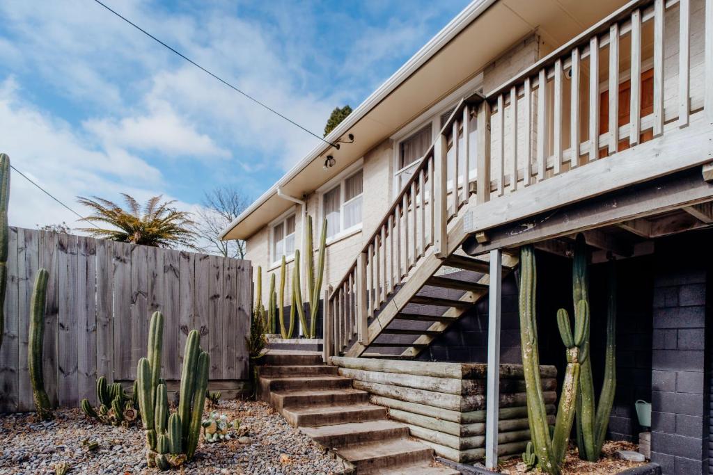 3 Bedroom House Rotorua Fully Fenced & Secure - Resim 6