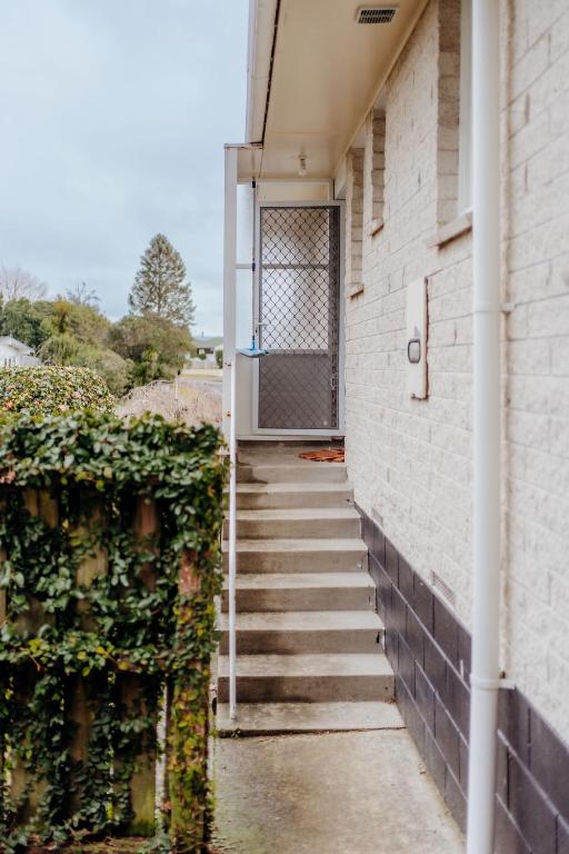 3 Bedroom House Rotorua Fully Fenced & Secure - Resim 24