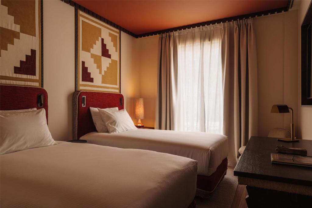 Palacio De Godoy Caceres, Curio Collection By Hilton - 16