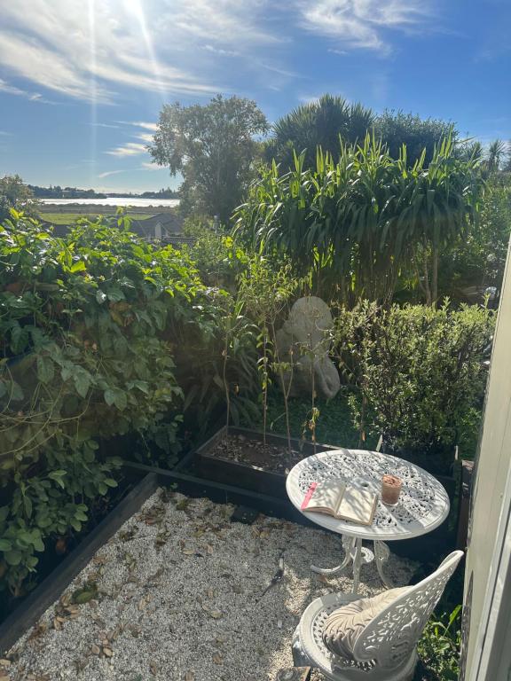 Pohutukawa Studio - Resim 11