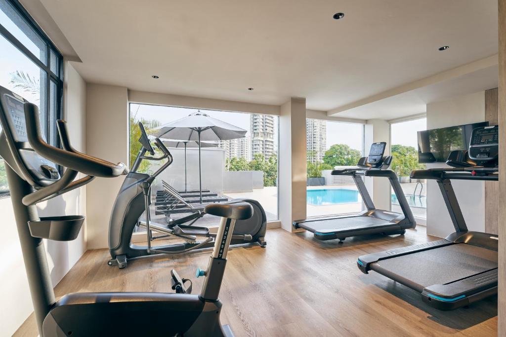 Hồ bơi trong/gần Holiday Inn Express & Suites Singapore Novena by IHG