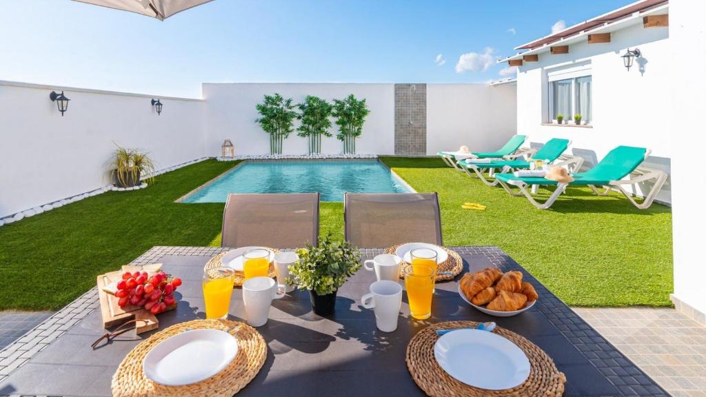 Casa Flamenquita Nerja by Ruralidays
