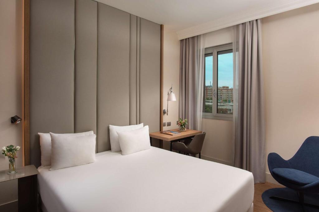 NH Bologna De La Gare - Resim 16