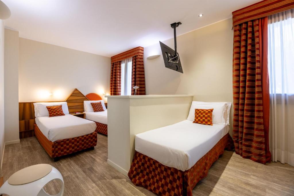 La Villa - Sure Hotel Collection by Best Western - 特大号床套房 - 带沙发床