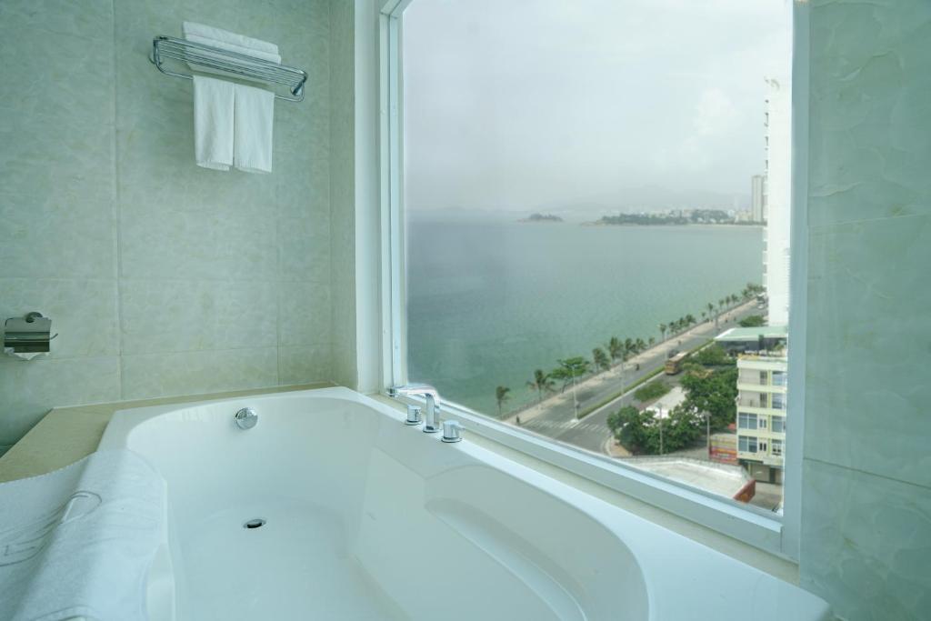 Phòng Deluxe 2 Giường Đơn Nhìn Ra Biển