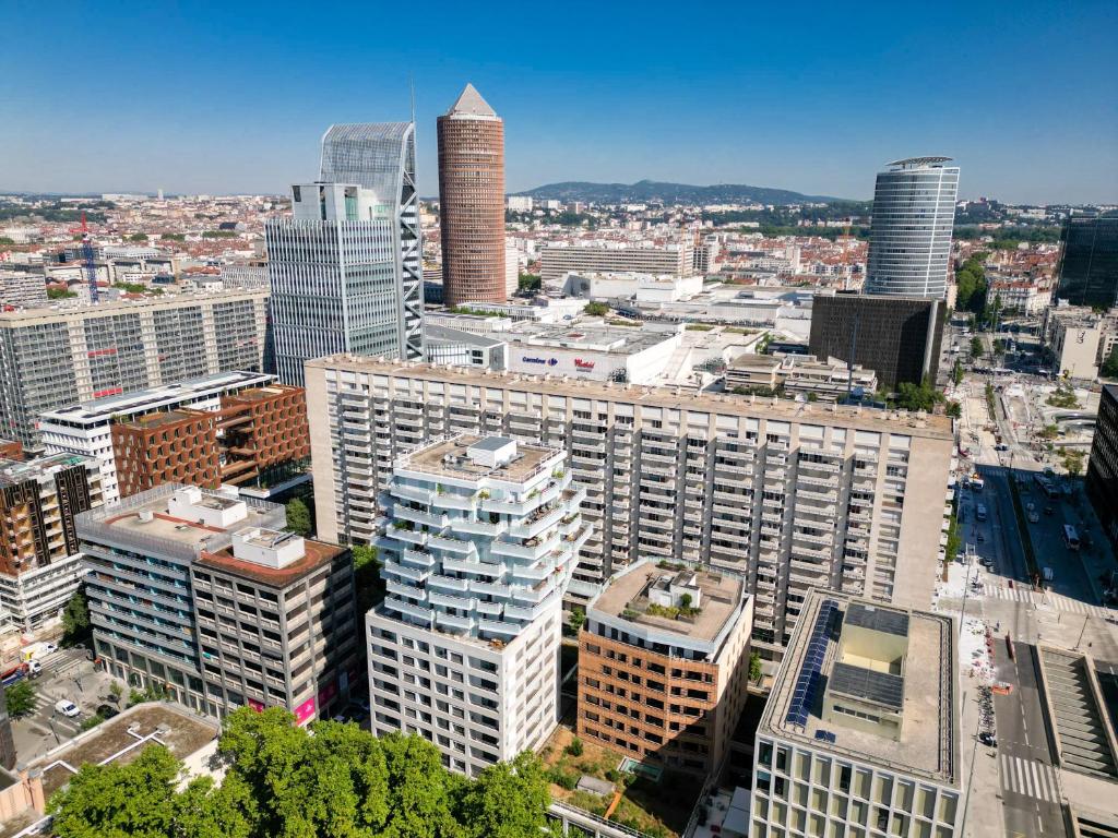 Nemea Appart Hotel So Cloud Lyon Gare Part-Dieu - Resim 5