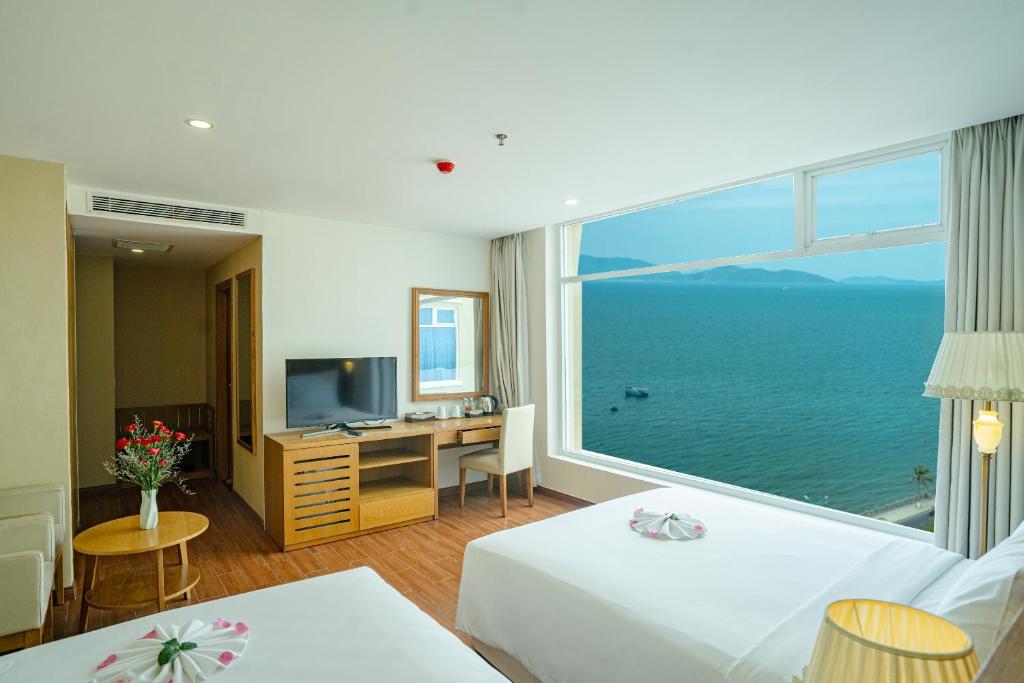 Phòng Deluxe 3 Người Nhìn Ra Biển