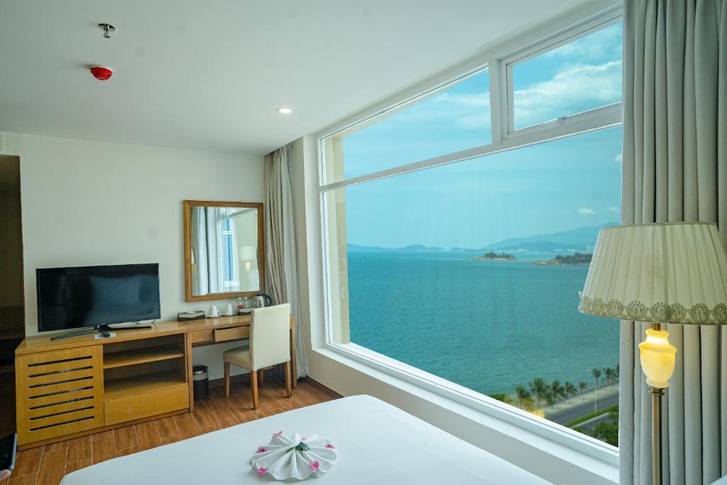 Phòng Deluxe 3 Người Nhìn Ra Biển