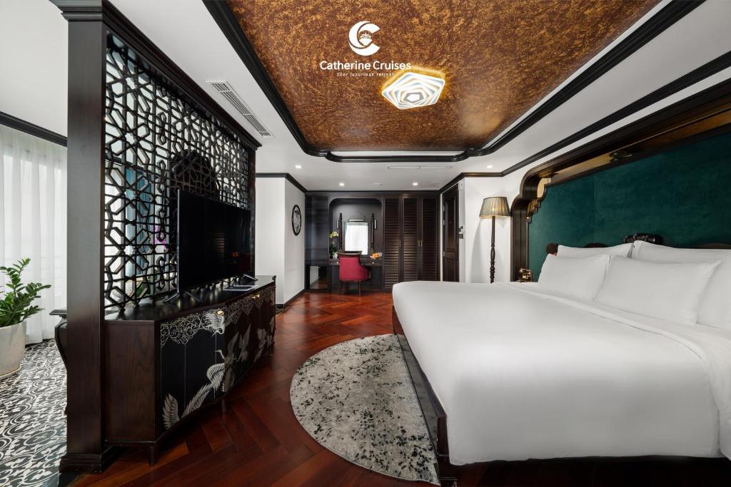 Catherine Cruises Ha Long Bay - 14