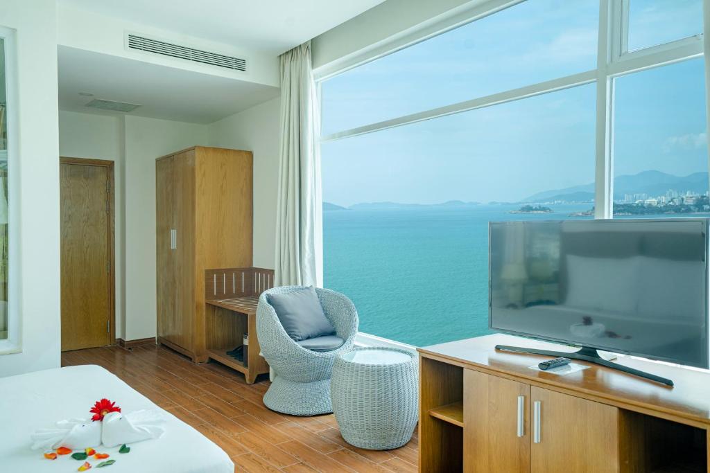 Phòng Deluxe Giường Đôi Nhìn Ra Biển