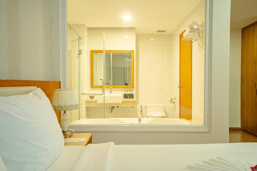 Phòng Deluxe Giường Đôi Nhìn Ra Biển