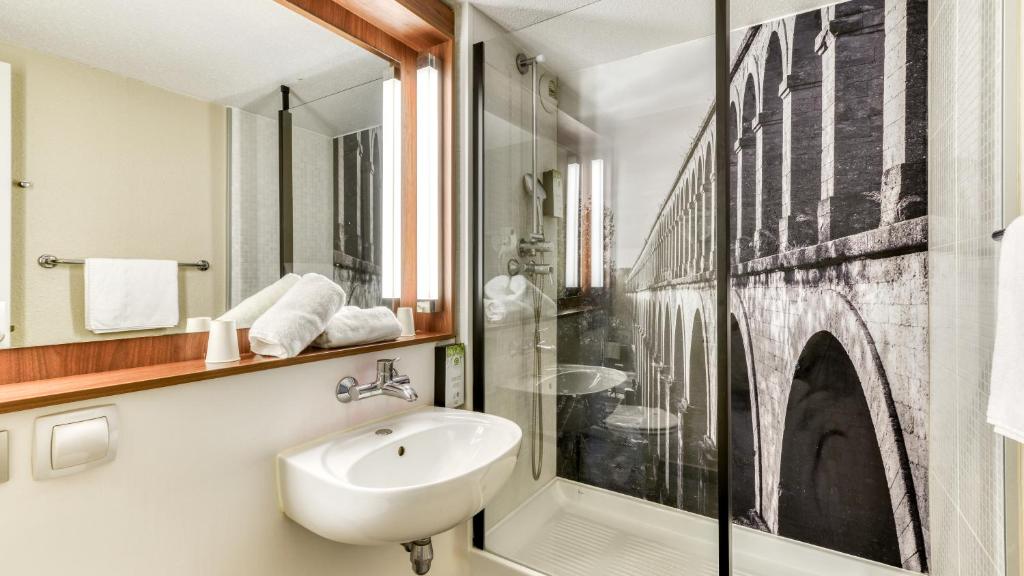 Campanile PRIME - Montpellier Est Le Millénaire - Resim 17