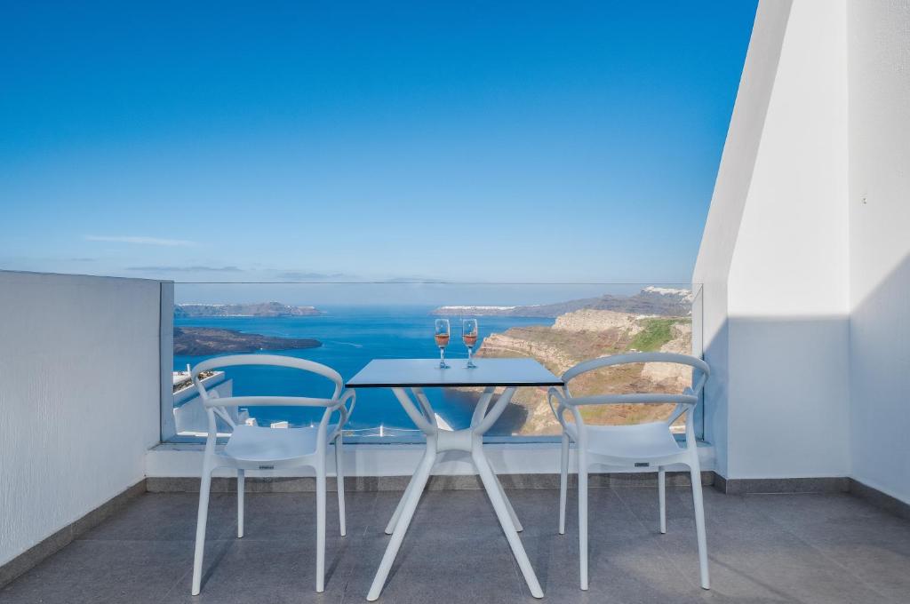 Symphony Suites Santorini - 8