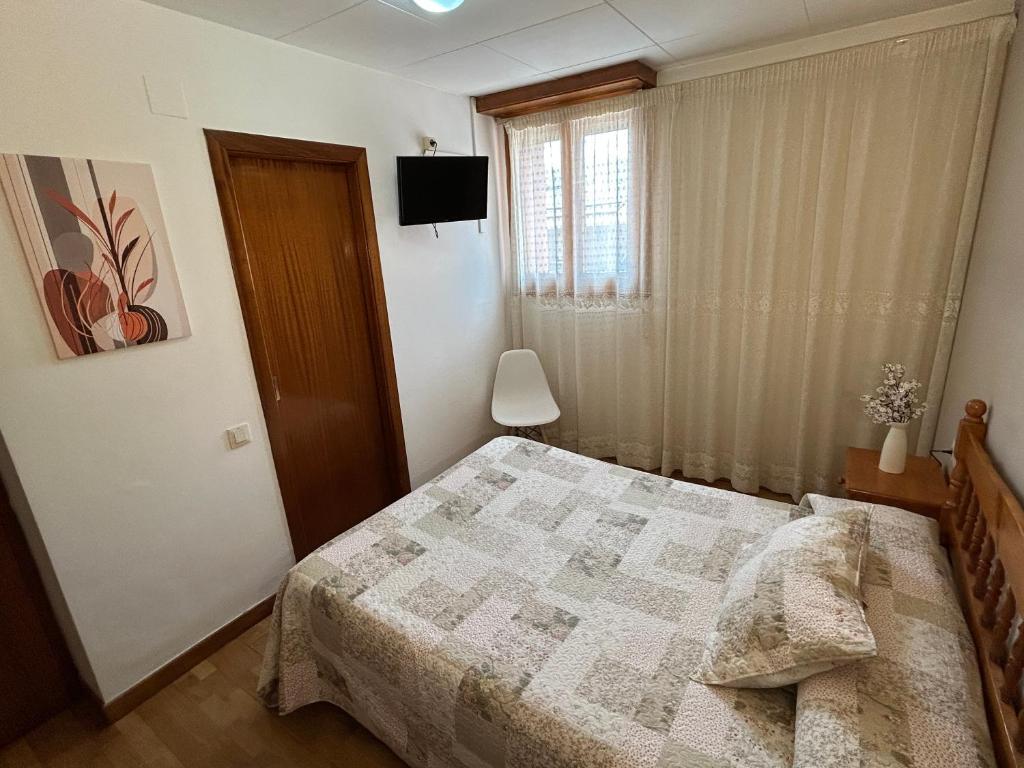 Hostal Estació - Classic Single Room