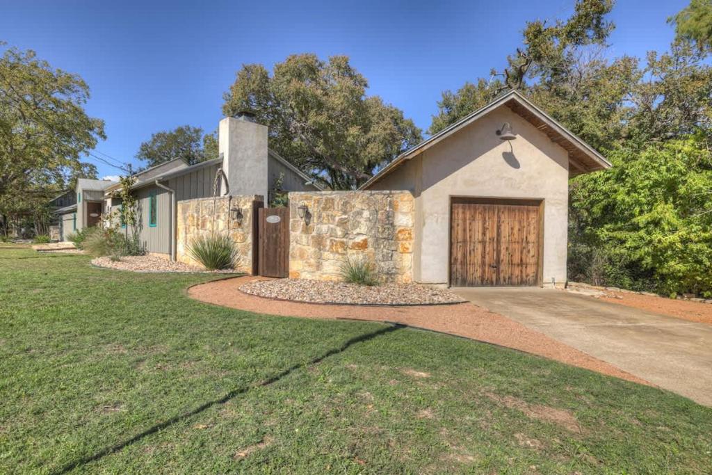 Budova, kde se prázdninový dům nachází