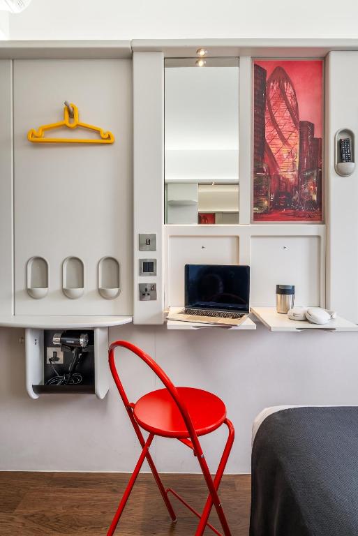 Point A London Liverpool Street - Resim 38