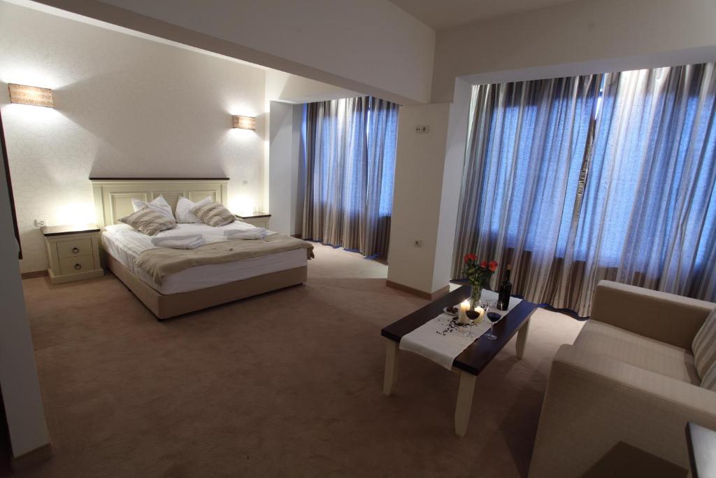 Postel nebo postele na pokoji v ubytování Hotel Par Avion