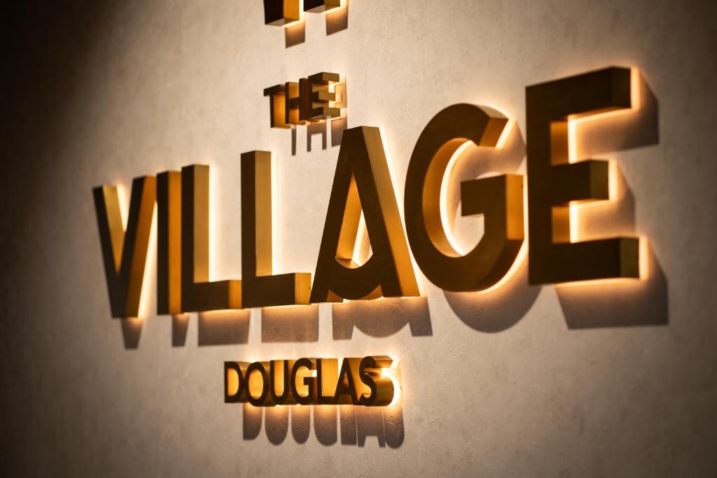 The Village Hotel Douglas - Resim 1
