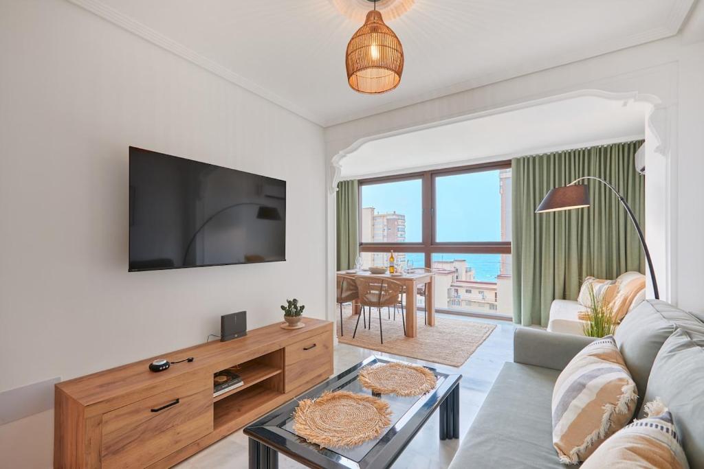 Av. Mediterraneo Apartments - by Welcomely, Olive.